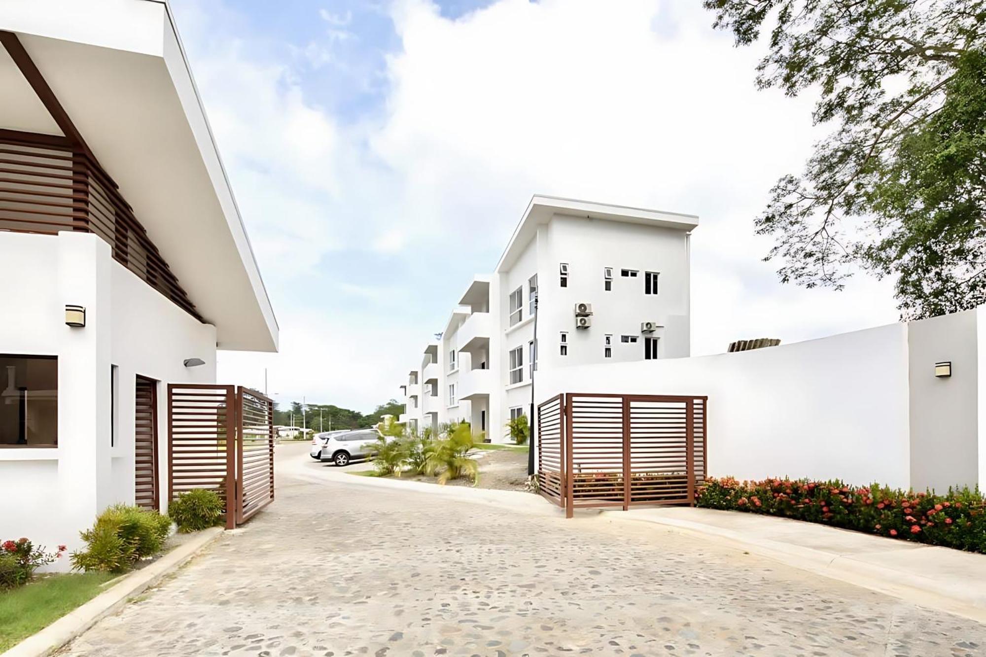 Modern 2Br Condo - Minutes From Jaco Beach - Prime Location Eksteriør bilde